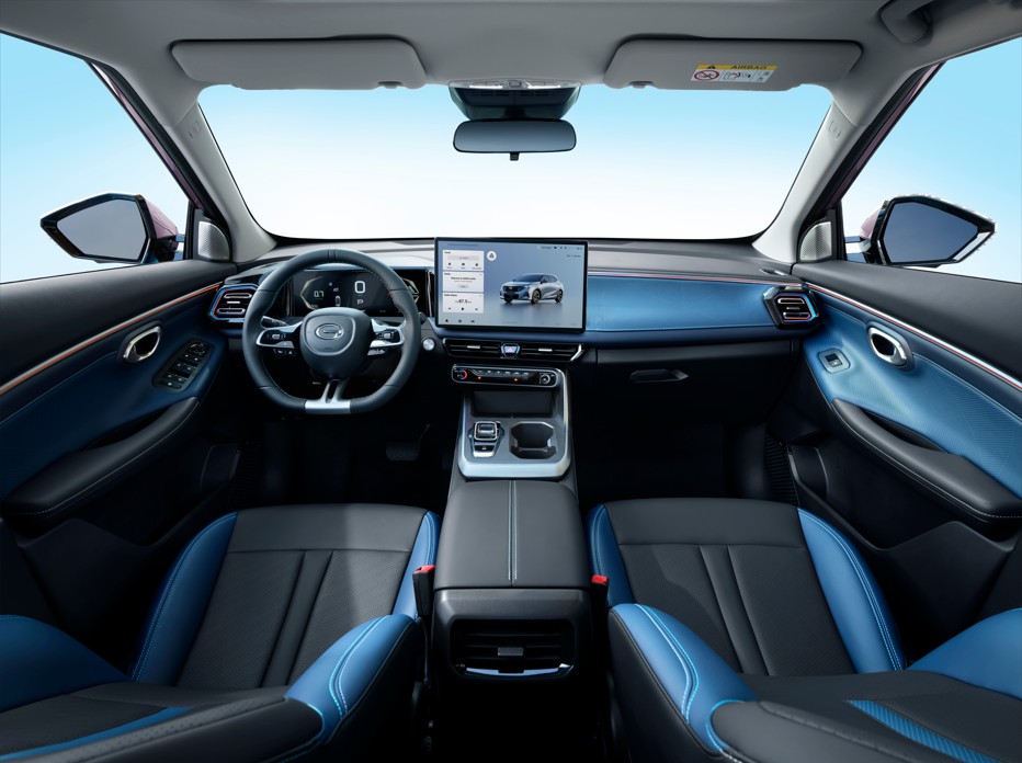 blue and black interiors 2026 emzoom