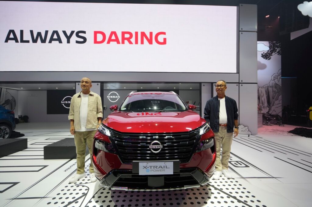 Nissan Goes All Out at the 10th PIMS with the All-New Nissan X-Trail e-POWER and a New Wave of Electrified Models yoshinori kanazawa and masao tsutsumi