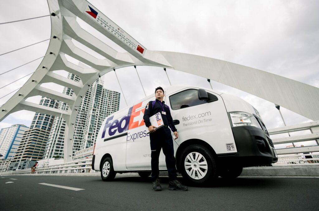 FedEx’s People-First Culture Earns 2026 Great Place to Work® Certification and Three HR Excellence Awards kv fedex x great place to work award