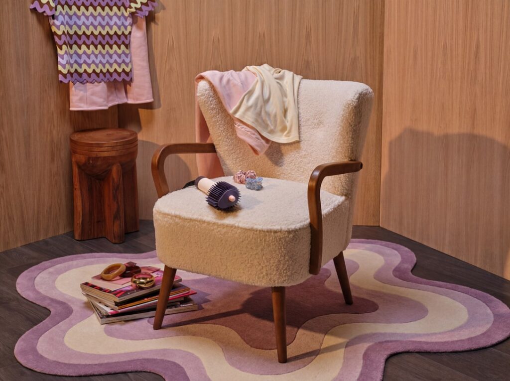 nfgu hb01 ppissvldpl 027 rgb dressingroom chair purplerug a3 mix